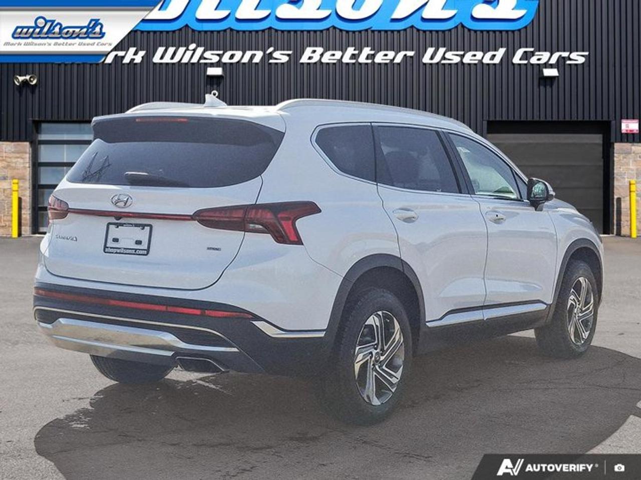2021 Hyundai Santa Fe Preferred AWD | Heated Seats + Steering | Carplay + Android Auto | Blind Spot Monitor | and More ! Photo4