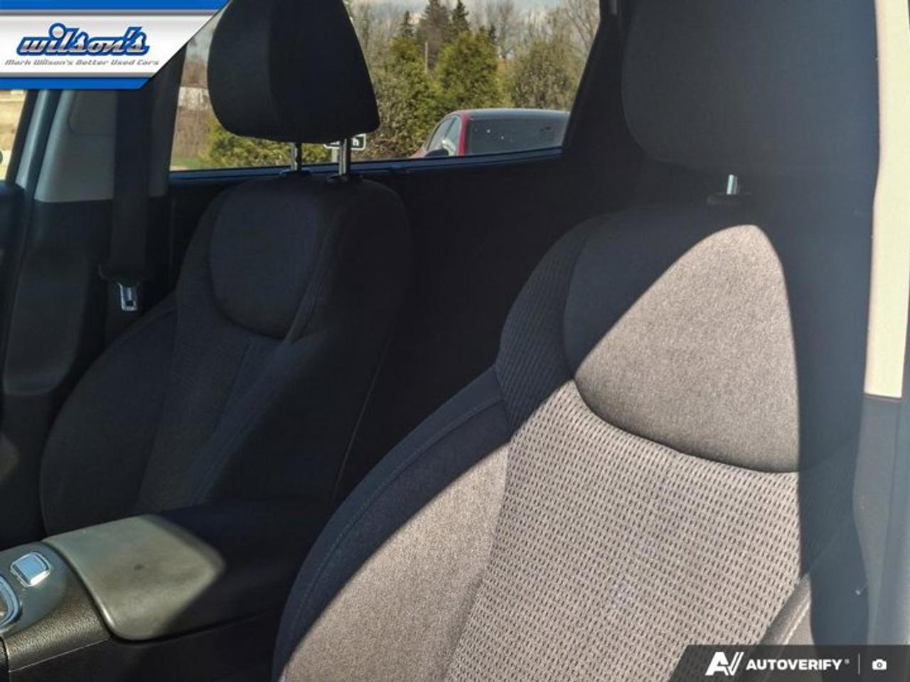 2021 Hyundai Santa Fe Preferred AWD | Heated Seats + Steering | Carplay + Android Auto | Blind Spot Monitor | and More ! Photo