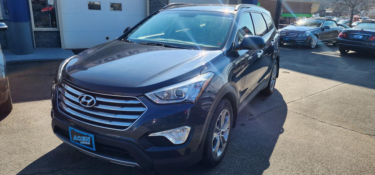 2014 Hyundai Santa Fe 7 PASS- ONE OWNER - NO ACCIDENTS - CERT Photo
