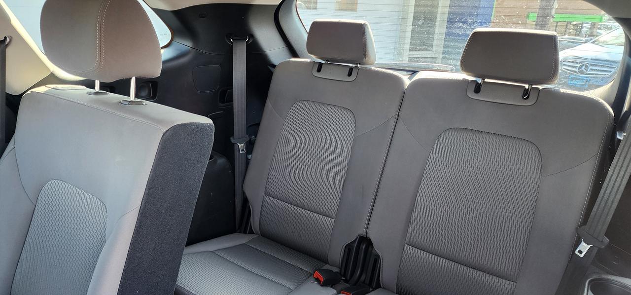 2014 Hyundai Santa Fe 7 PASS- ONE OWNER - NO ACCIDENTS - CERT Photo