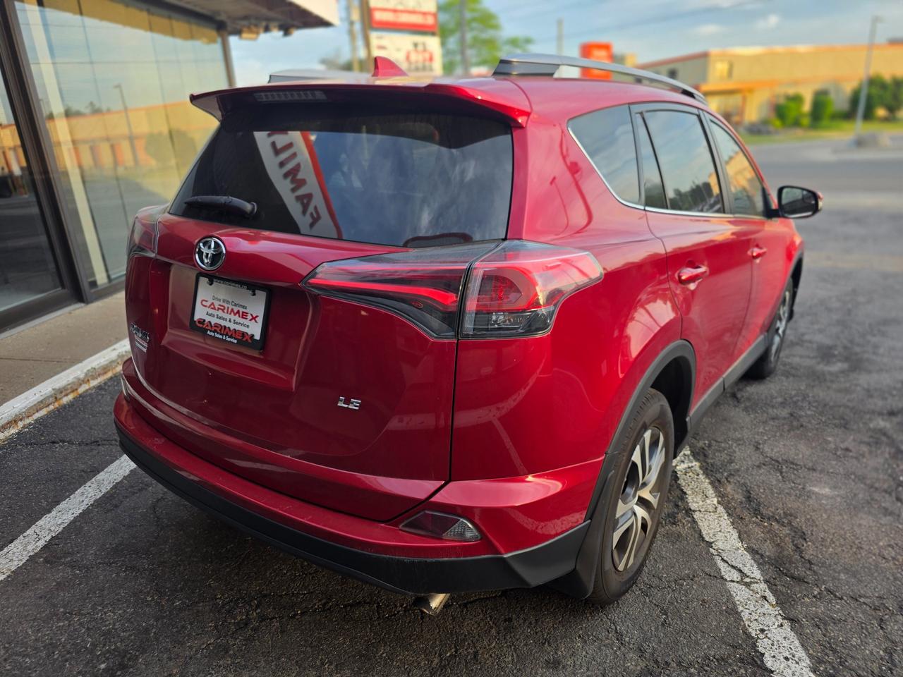 2017 Toyota RAV4 NEW ARRIVAL | PLEASE CALL AHEAD Photo4