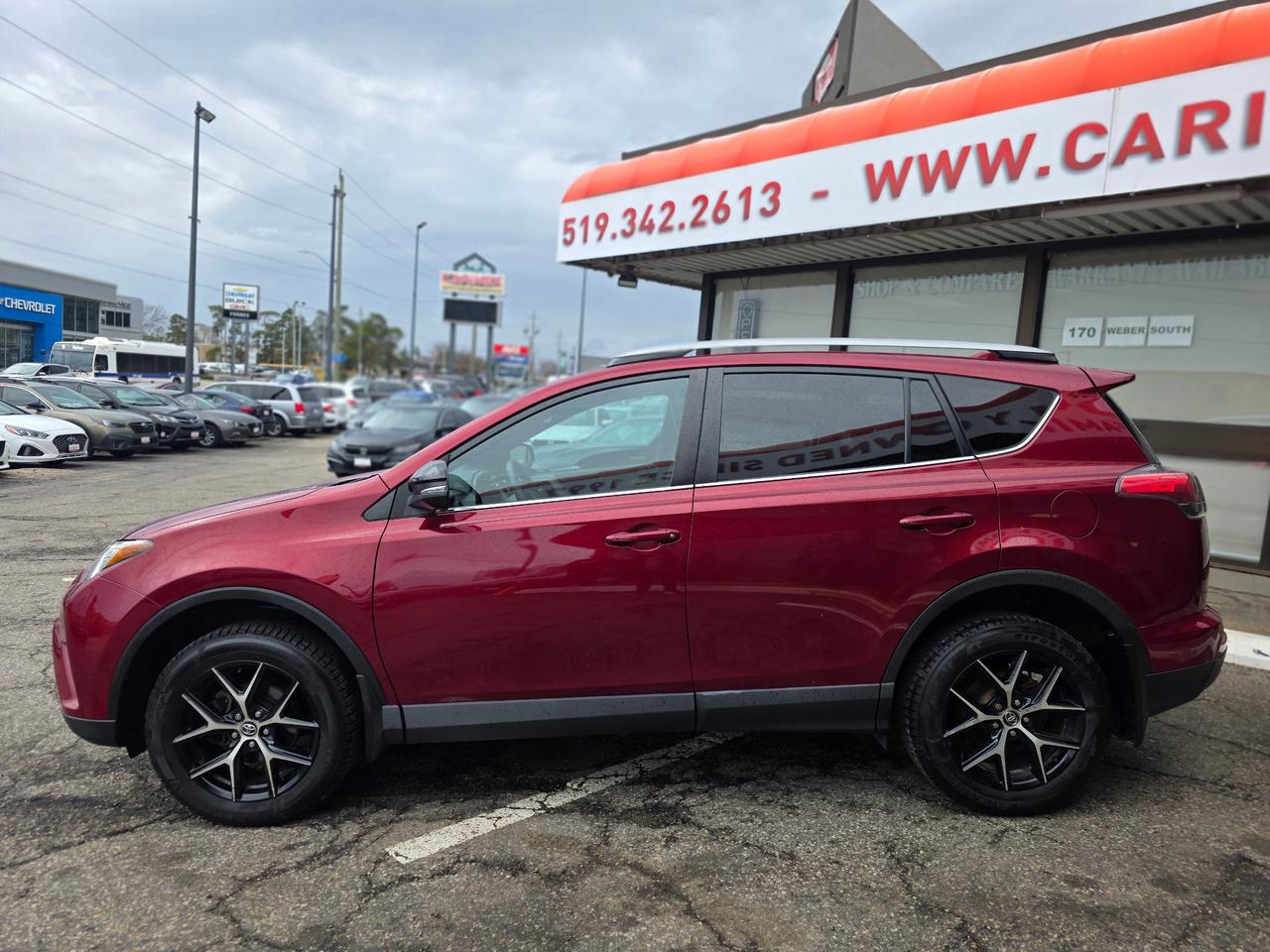 2018 Toyota RAV4 SE AWD | Navi | Leather | Sunroof | TSS Photo