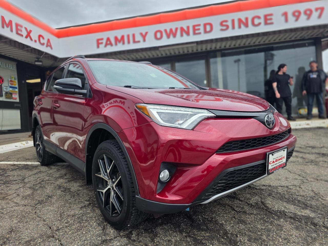 2018 Toyota RAV4 SE AWD | Navi | Leather | Sunroof | TSS Photo