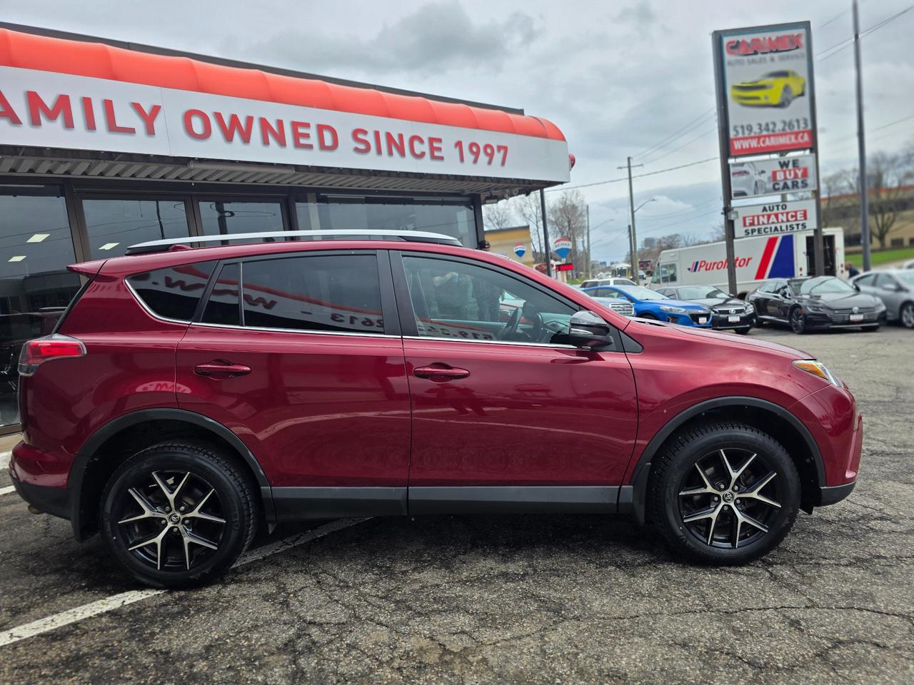 2018 Toyota RAV4 SE AWD | Navi | Leather | Sunroof | TSS Photo
