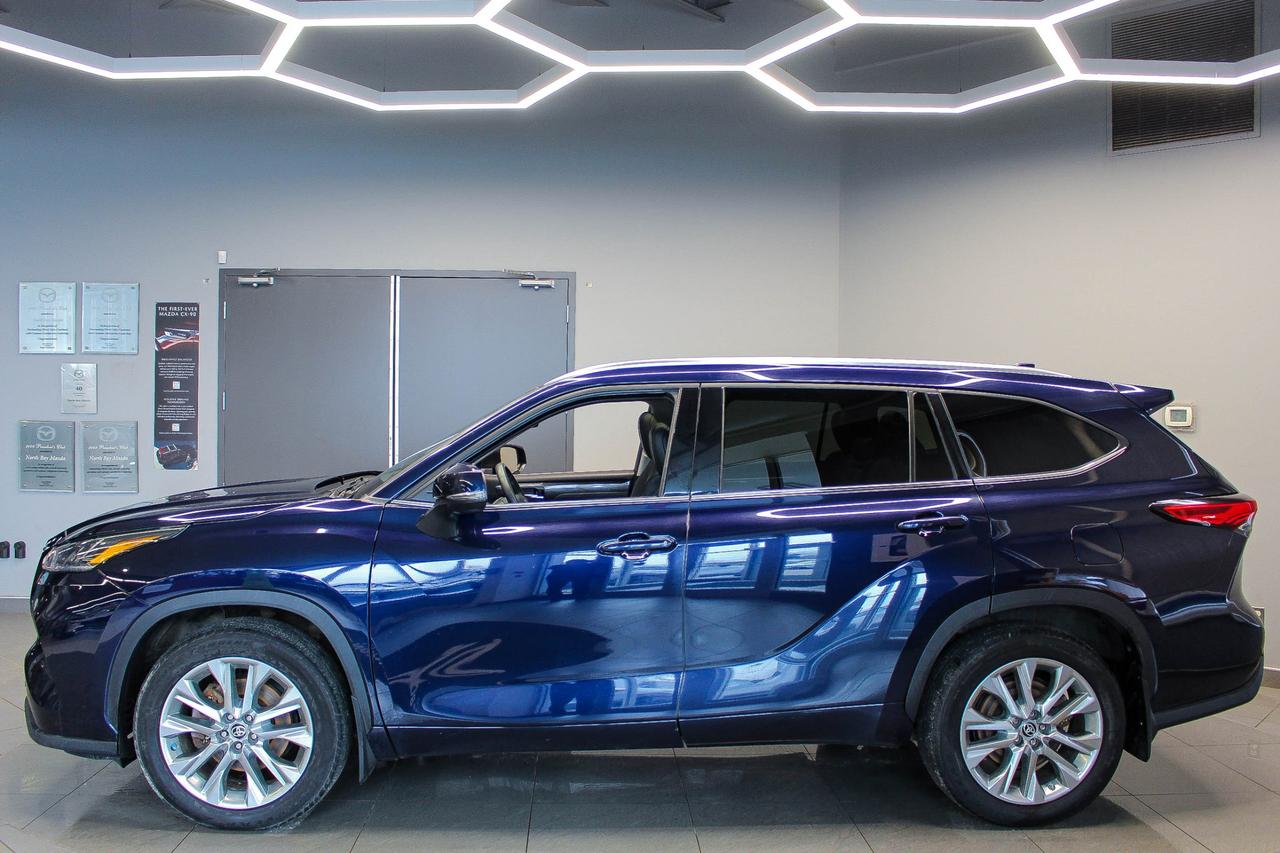 2021 Toyota Highlander Limited JBL AUDIO - NAVIGATION - 8 LEATHER PASSENGER SEATS Photo
