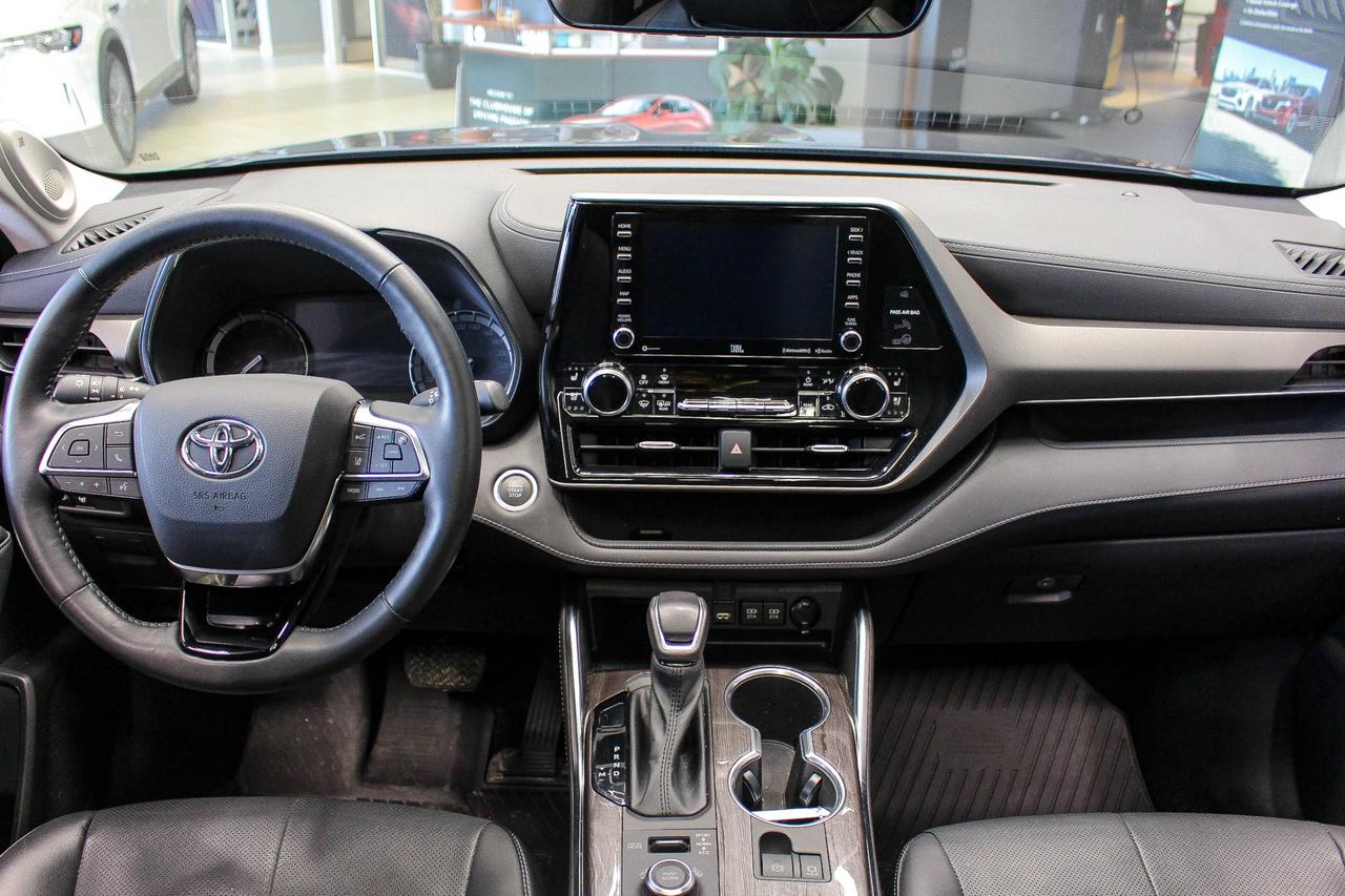 2021 Toyota Highlander Limited JBL AUDIO - NAVIGATION - 8 LEATHER PASSENGER SEATS Photo