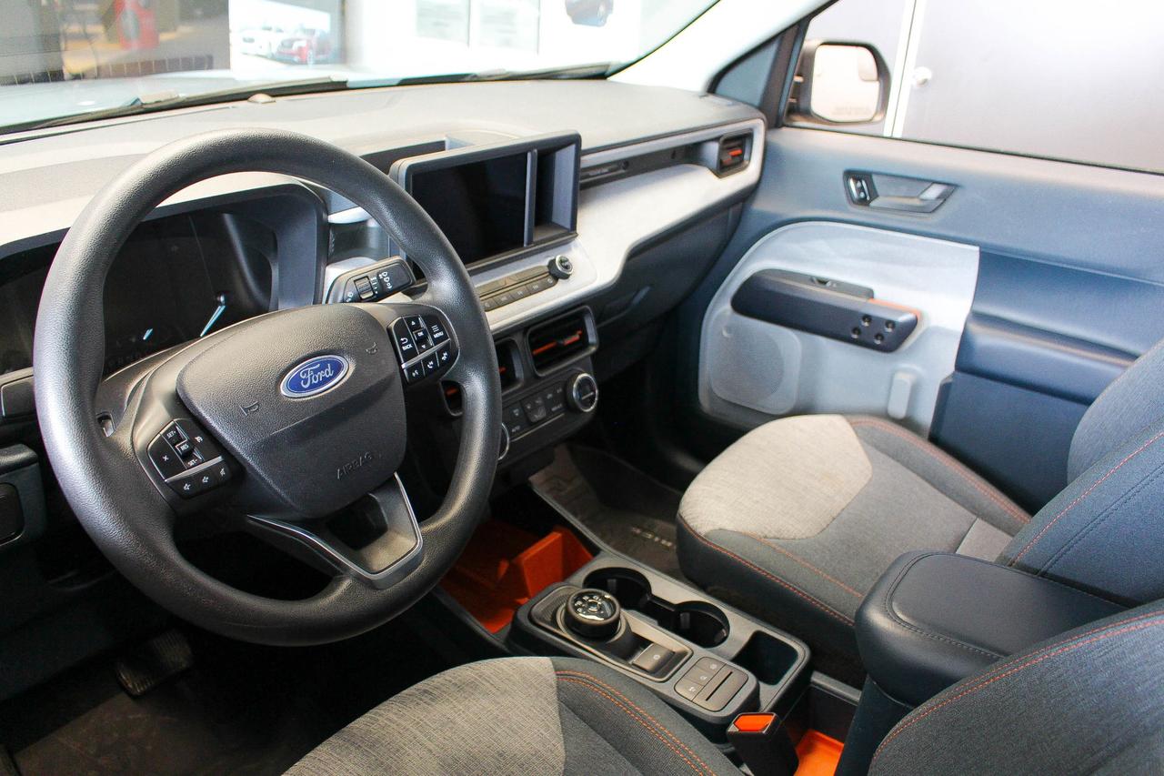 2022 Ford Maverick XLT HYBRID - CLOTH UPHOLSTERY - CLEAN CARFAX! Photo