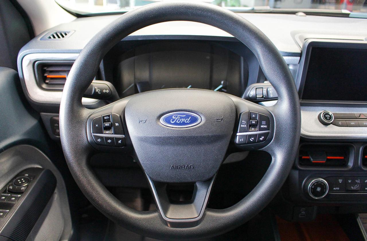 2022 Ford Maverick XLT HYBRID - CLOTH UPHOLSTERY - CLEAN CARFAX! Photo