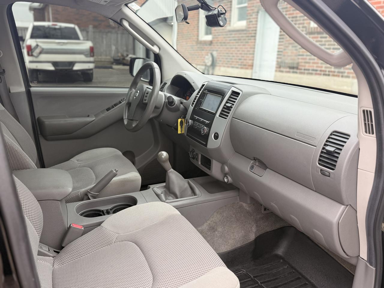 2010 Nissan Frontier SE | Well Maintained | Rare Manual Photo