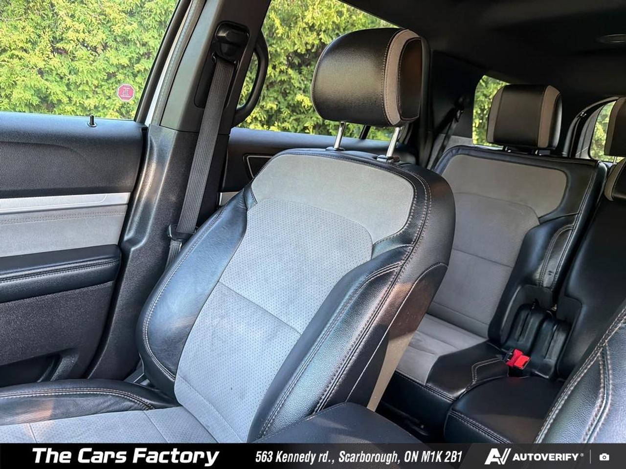 2017 Ford Explorer XLT 4WD Leather/ Apple CarPlay/ No Accident! Photo