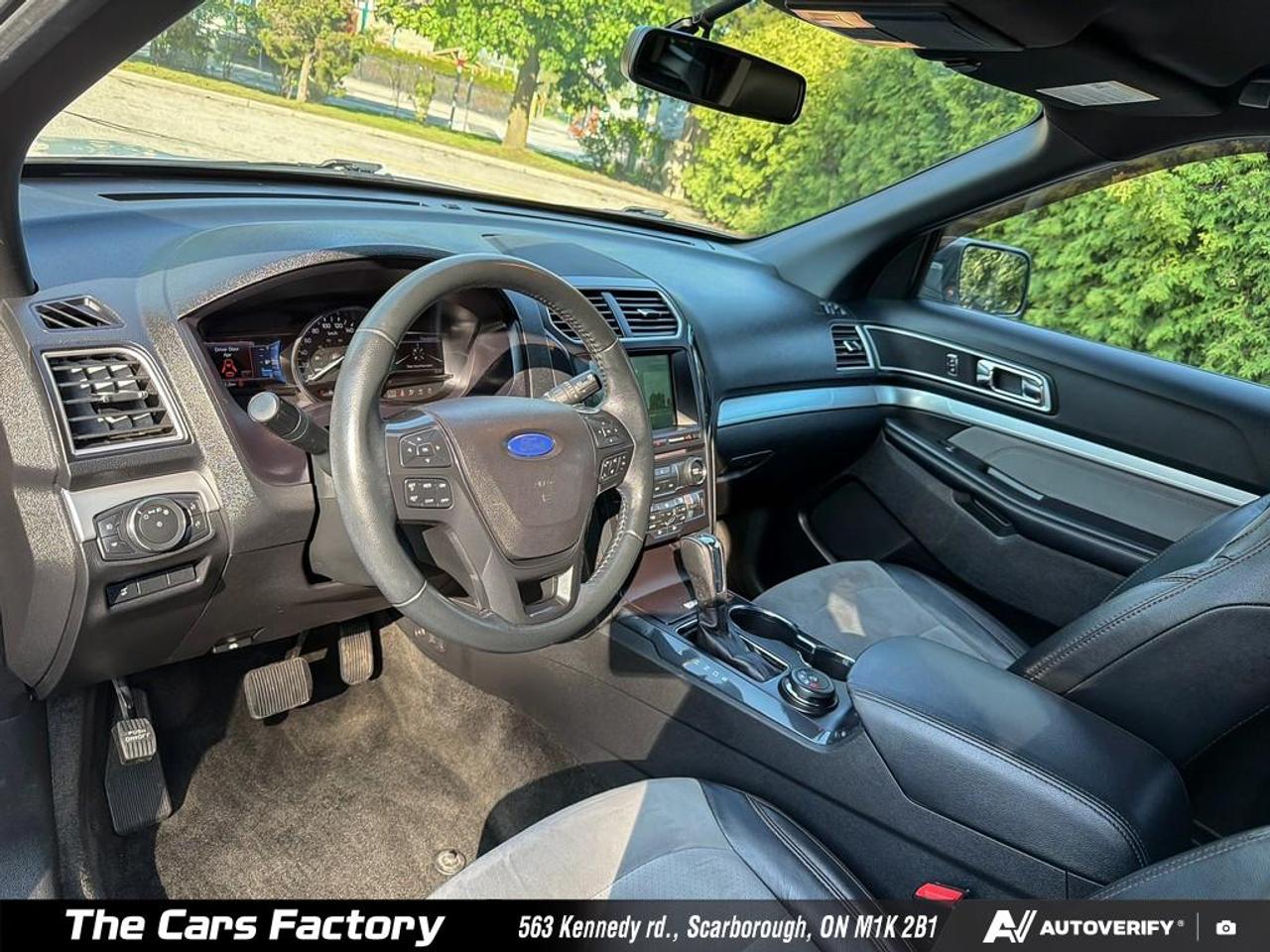 2017 Ford Explorer XLT 4WD Leather/ Apple CarPlay/ No Accident! Photo