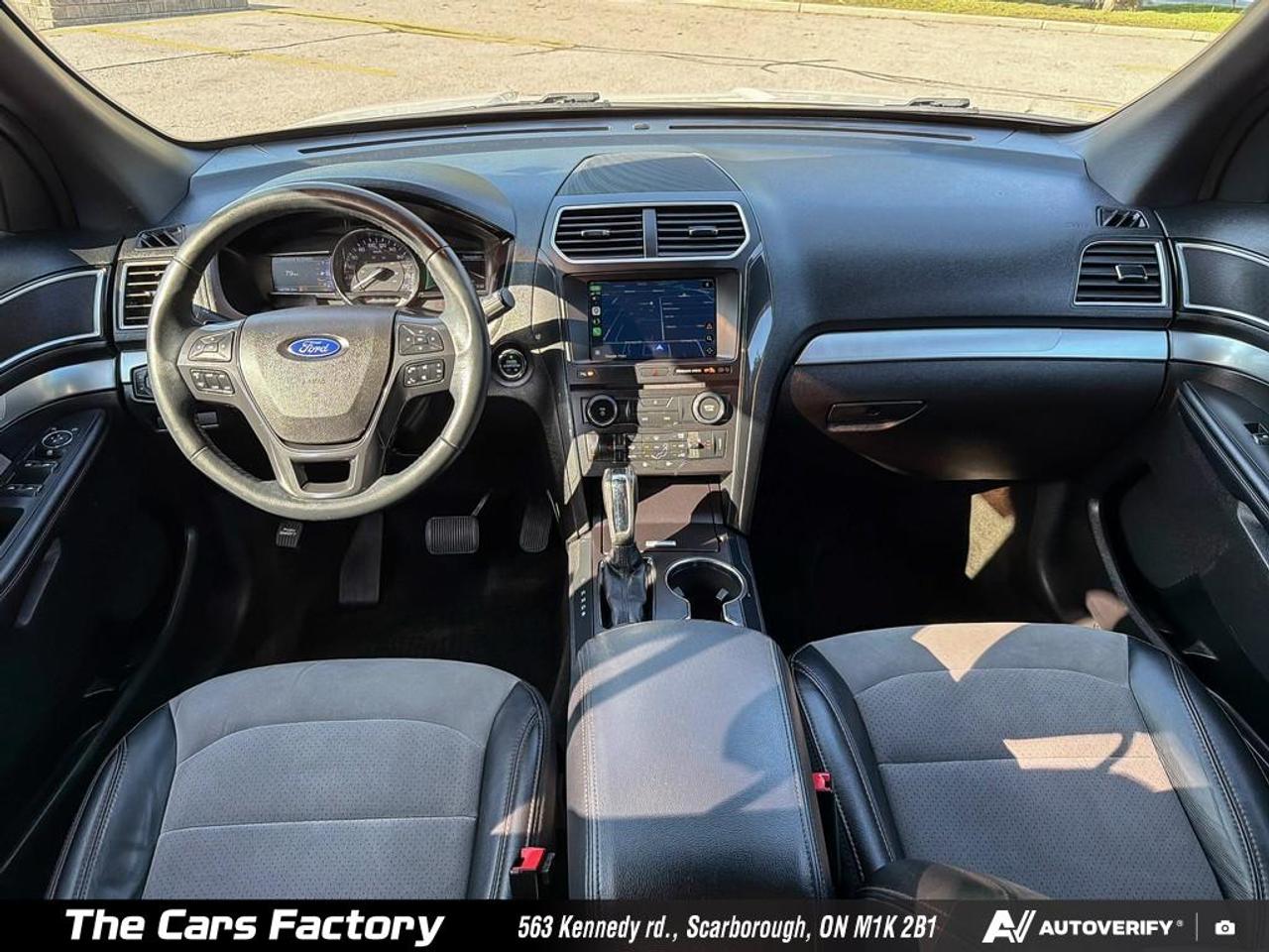 2017 Ford Explorer XLT 4WD Leather/ Apple CarPlay/ No Accident! Photo
