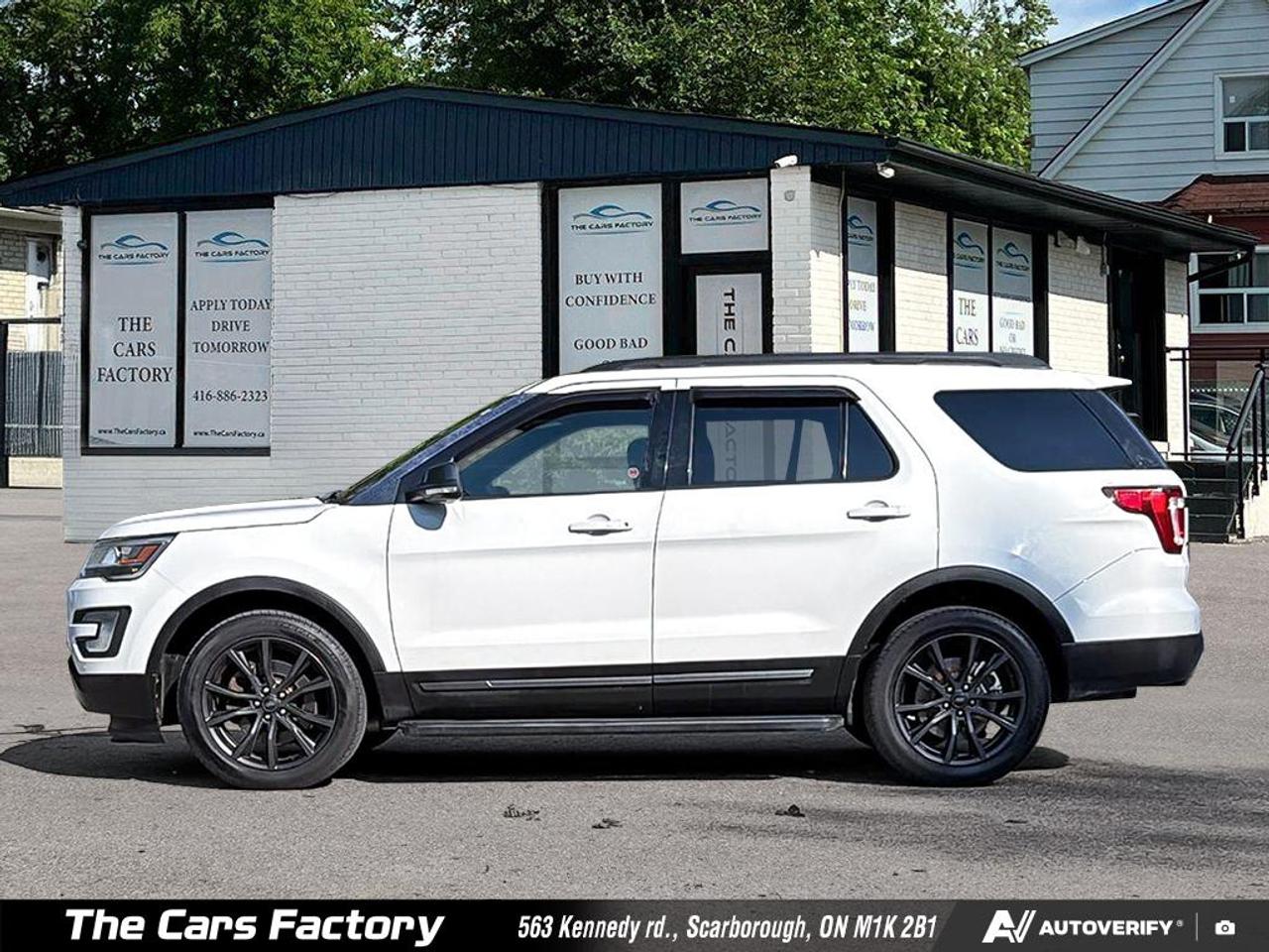 2017 Ford Explorer XLT 4WD Leather/ Apple CarPlay/ No Accident! Photo