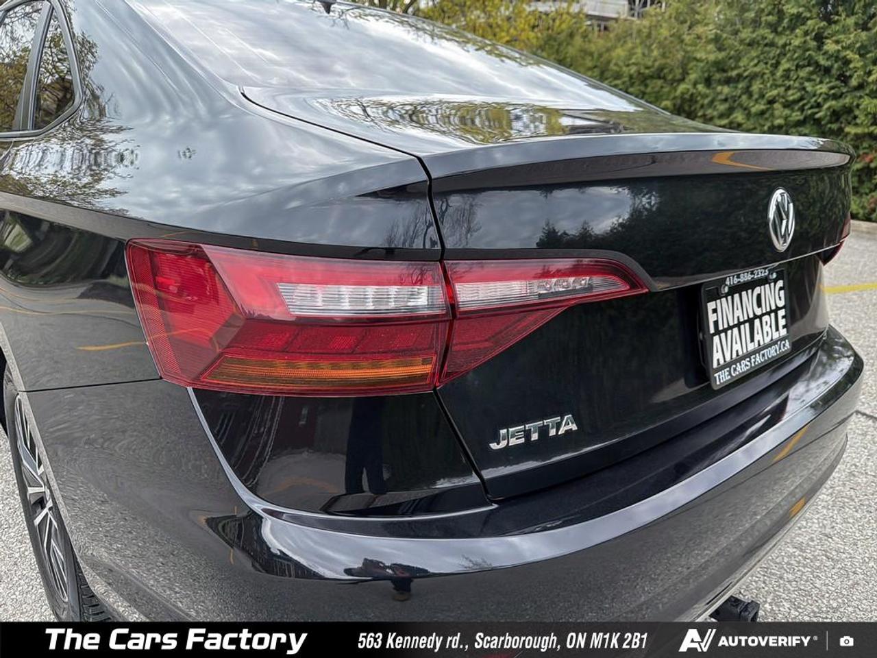 2019 Volkswagen Jetta Highline R-Line Apple CarPlay Loaded No Accident! Photo