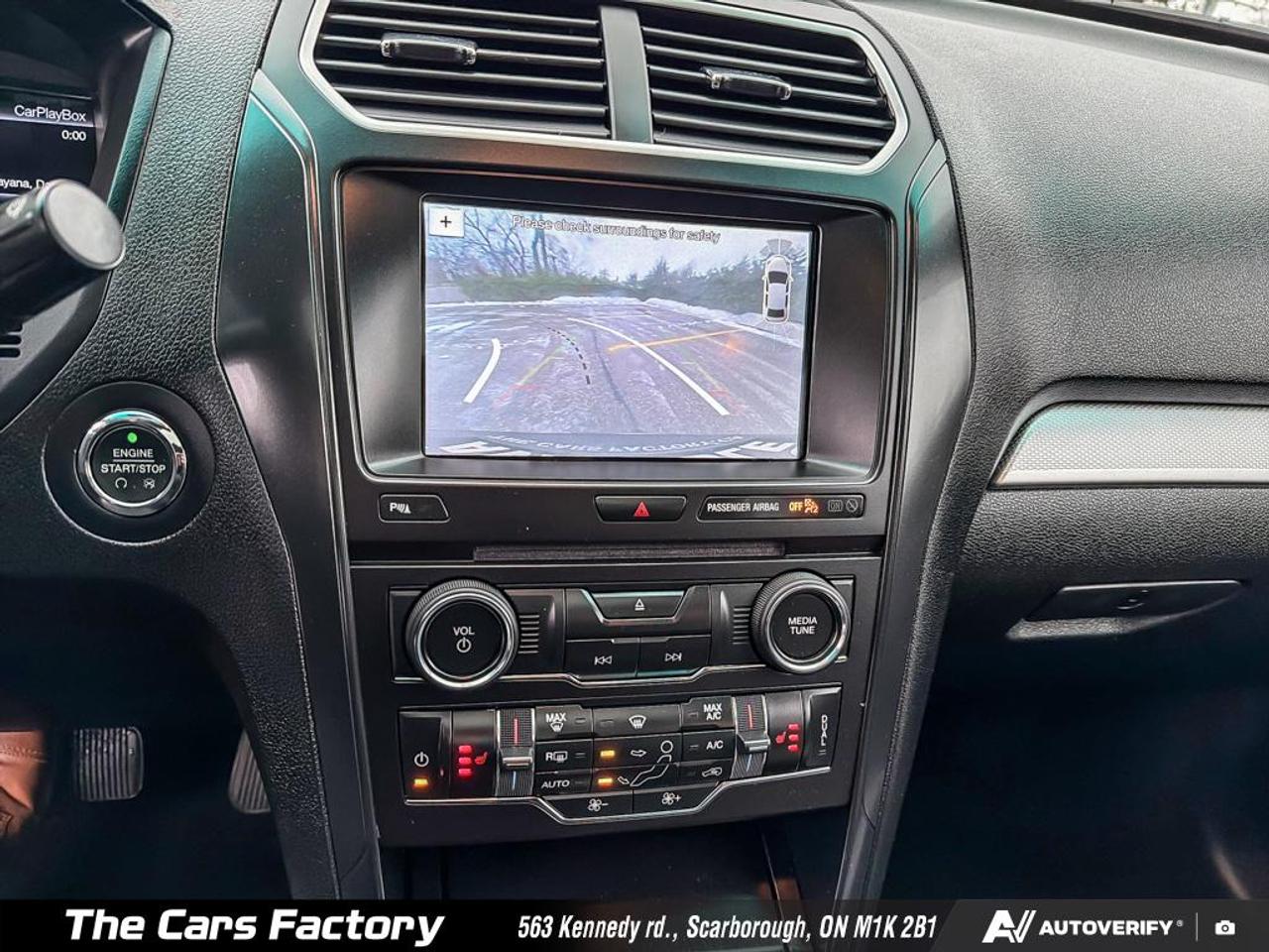 2017 Ford Explorer XLT 4WD Leather/ Apple Carplay / No Accident! Photo
