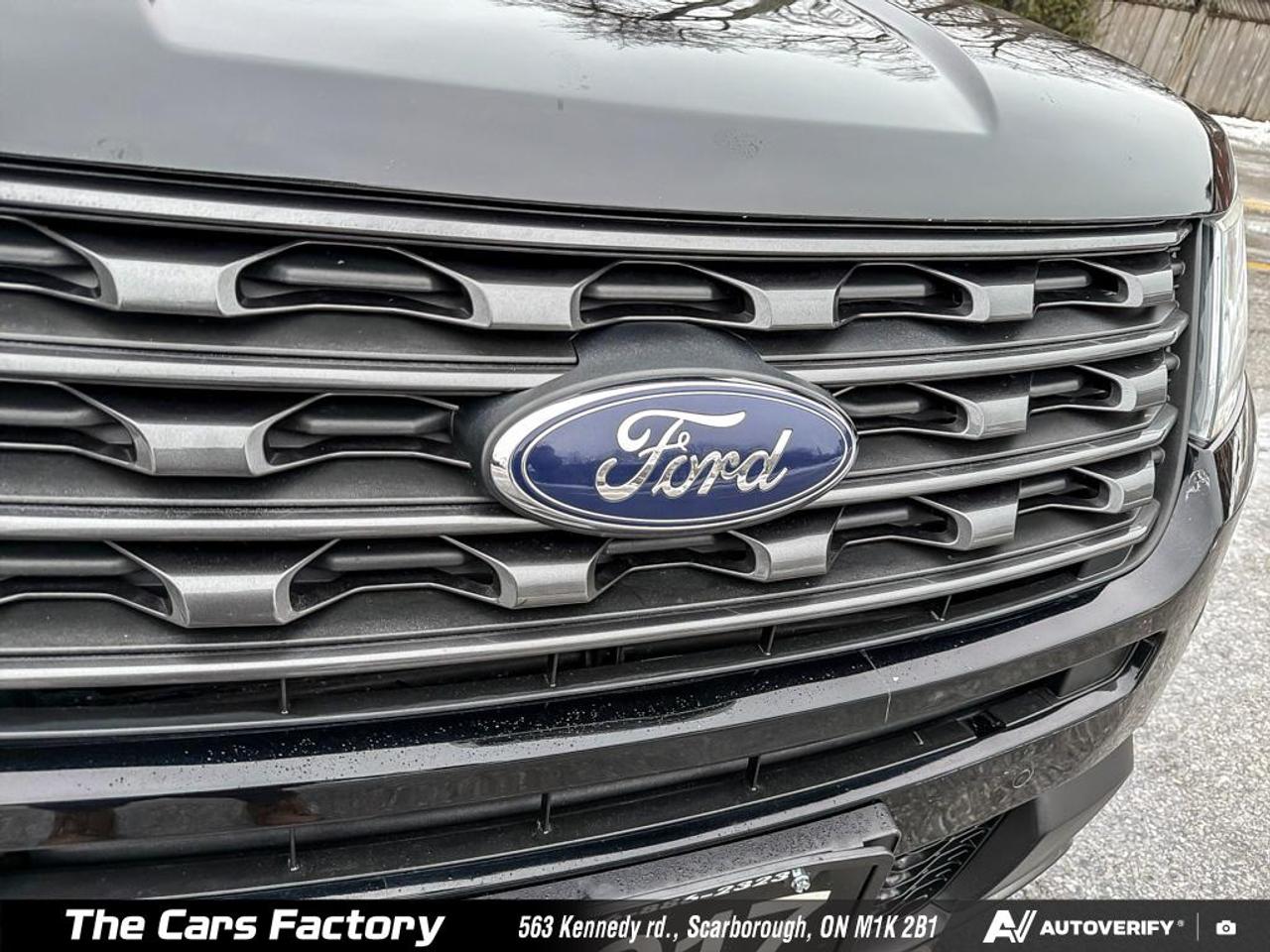 2017 Ford Explorer XLT 4WD Leather/ Apple Carplay / No Accident! Photo