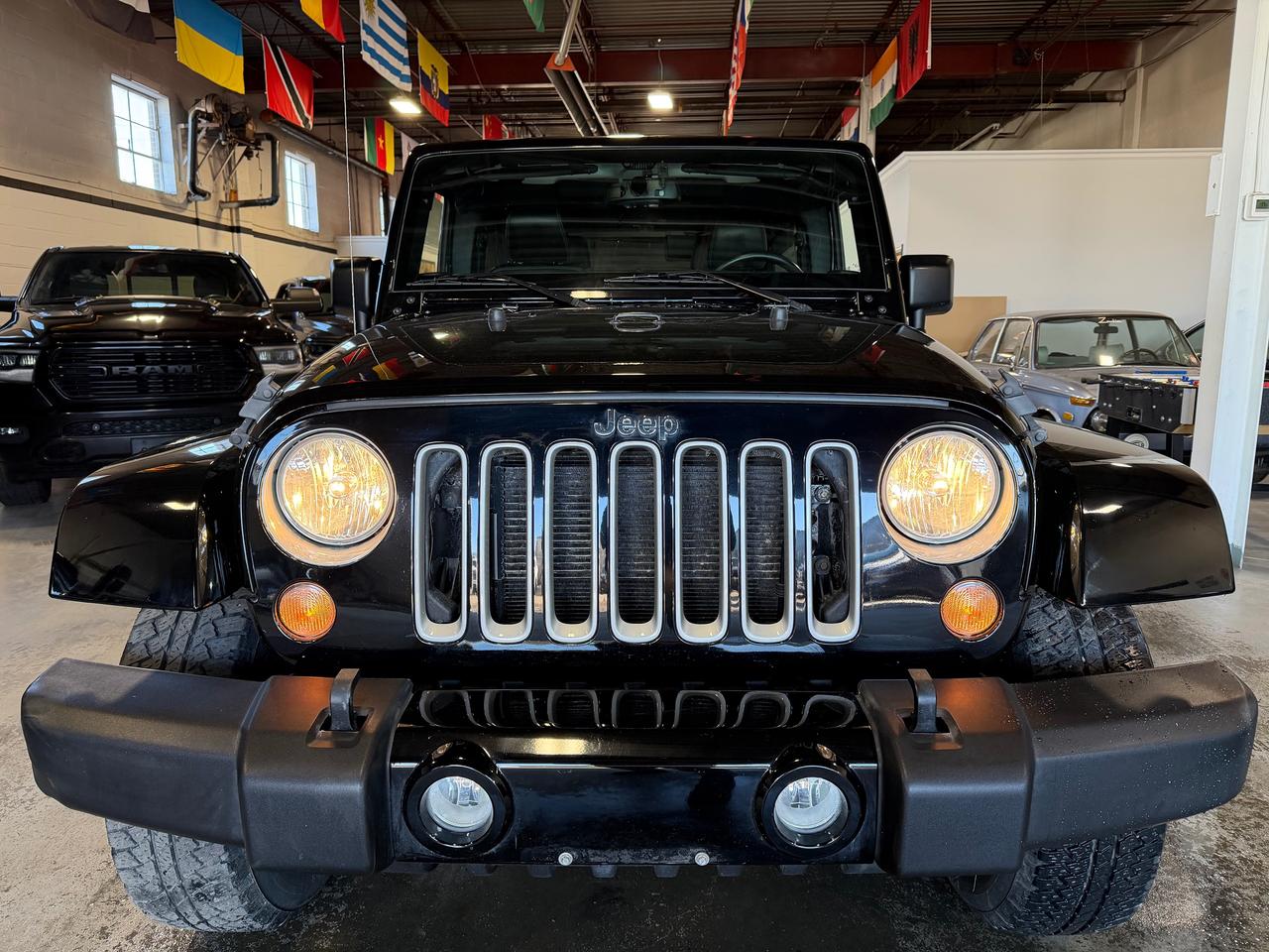 2018 Jeep Wrangler SAHARA UNLIMITED JK | APPLE CARPLAY | NAVI |HEATED Photo