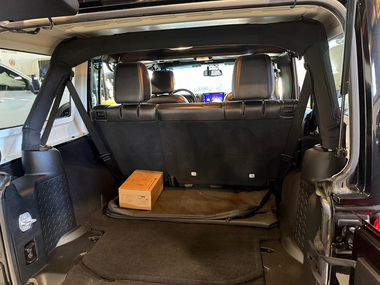 2018 Jeep Wrangler SAHARA UNLIMITED JK | APPLE CARPLAY | NAVI |HEATED Photo