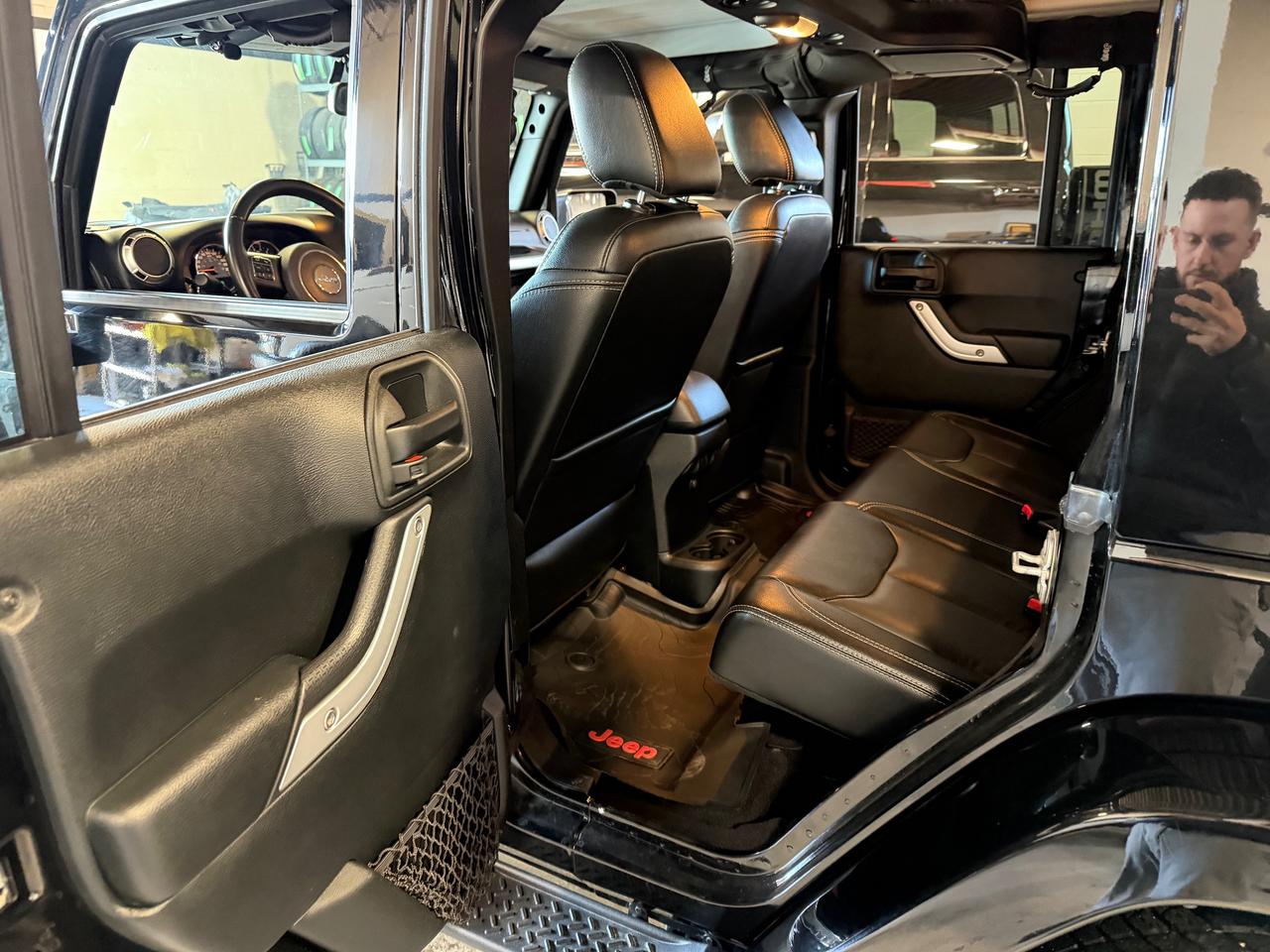2018 Jeep Wrangler SAHARA UNLIMITED JK | APPLE CARPLAY | NAVI |HEATED Photo