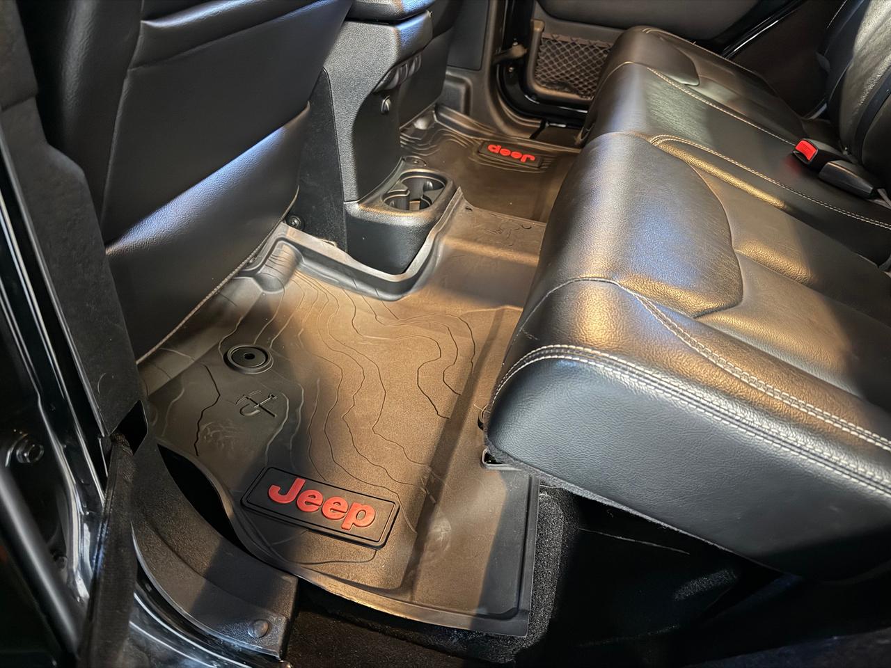 2018 Jeep Wrangler SAHARA UNLIMITED JK | APPLE CARPLAY | NAVI |HEATED Photo