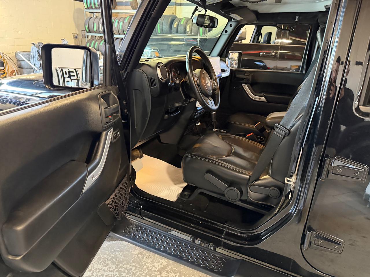 2018 Jeep Wrangler SAHARA UNLIMITED JK | APPLE CARPLAY | NAVI |HEATED Photo