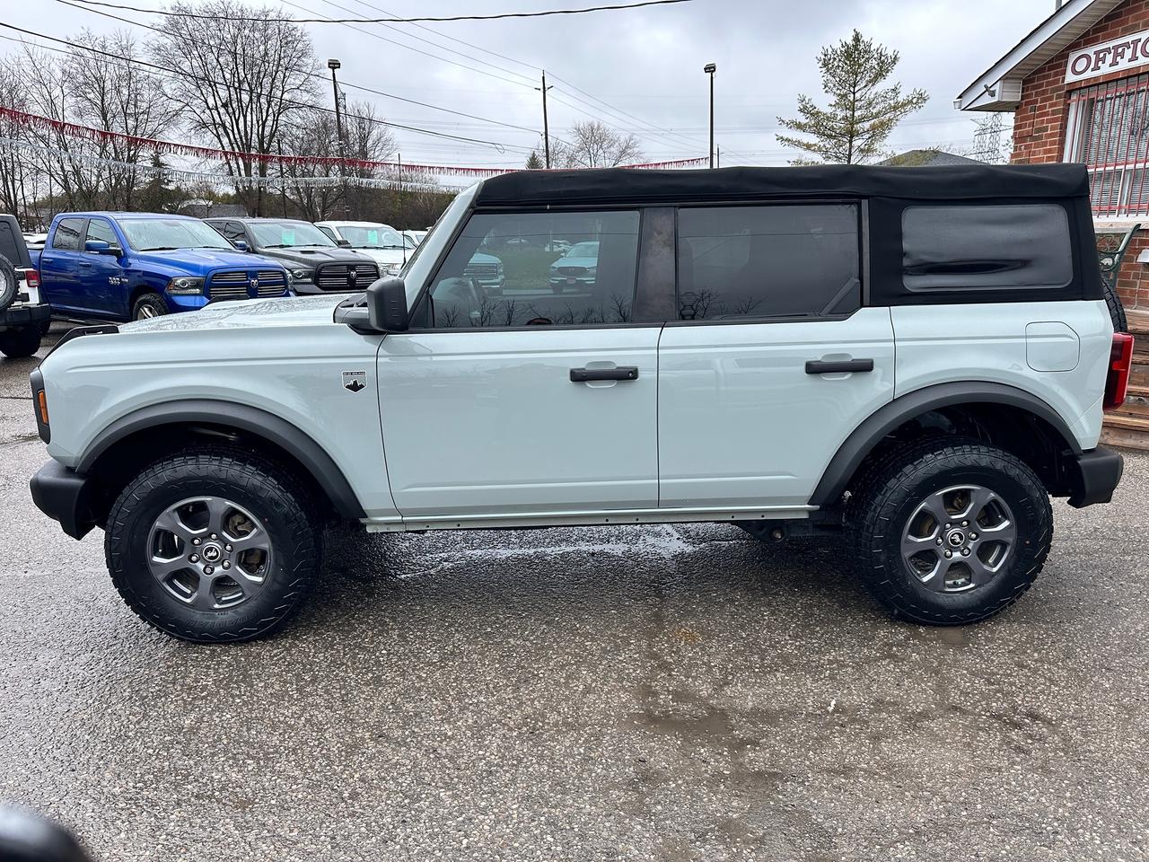 2022 Ford Bronco BigBend4X4 HTD-Cloth SoftTop FM/XM DriverAssists Photo2