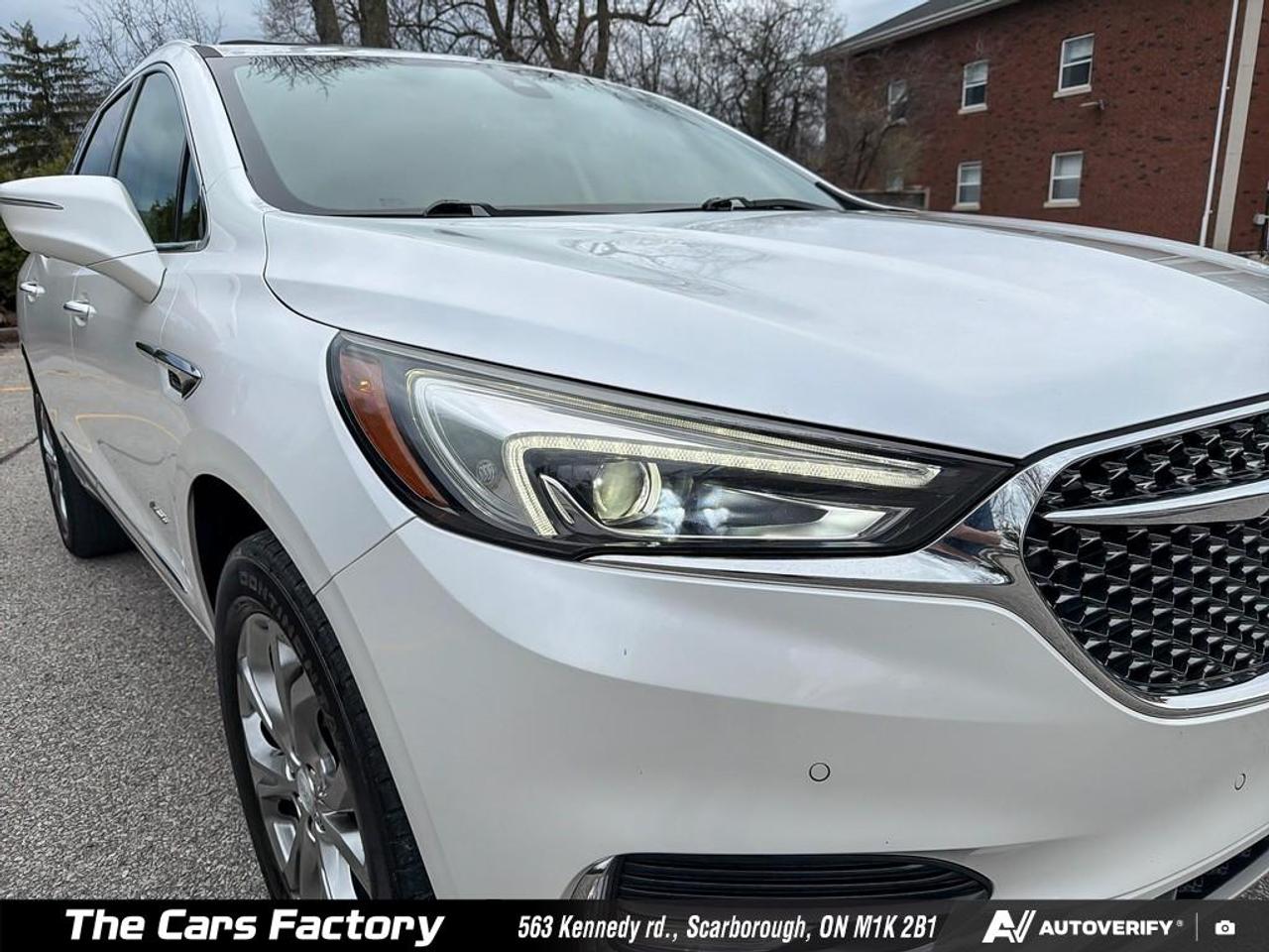 2018 Buick Enclave AWD Avenir  7 Passenger / Carplay / Loaded! Photo