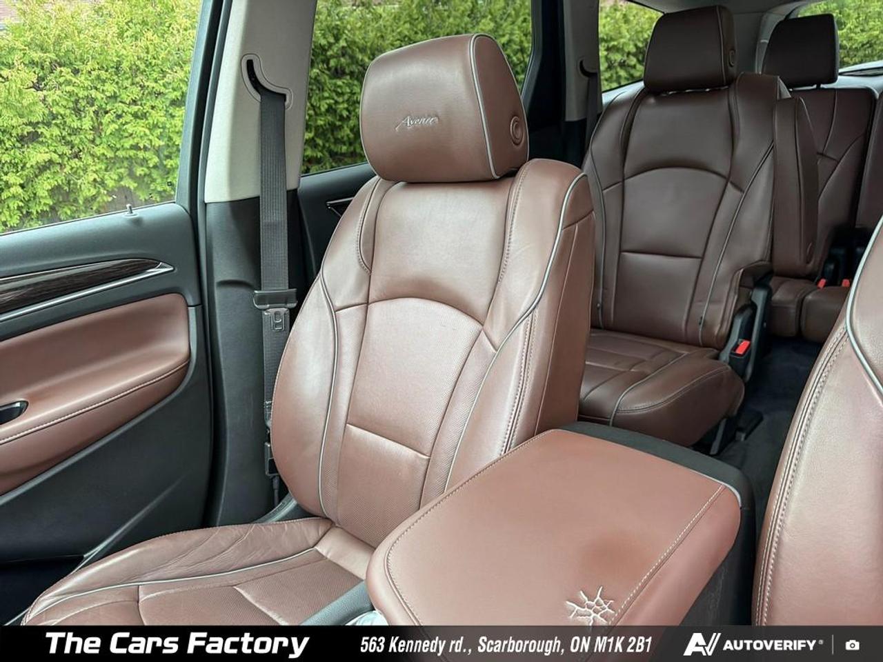 2018 Buick Enclave AWD Avenir  7 Passenger / Carplay / Loaded! Photo