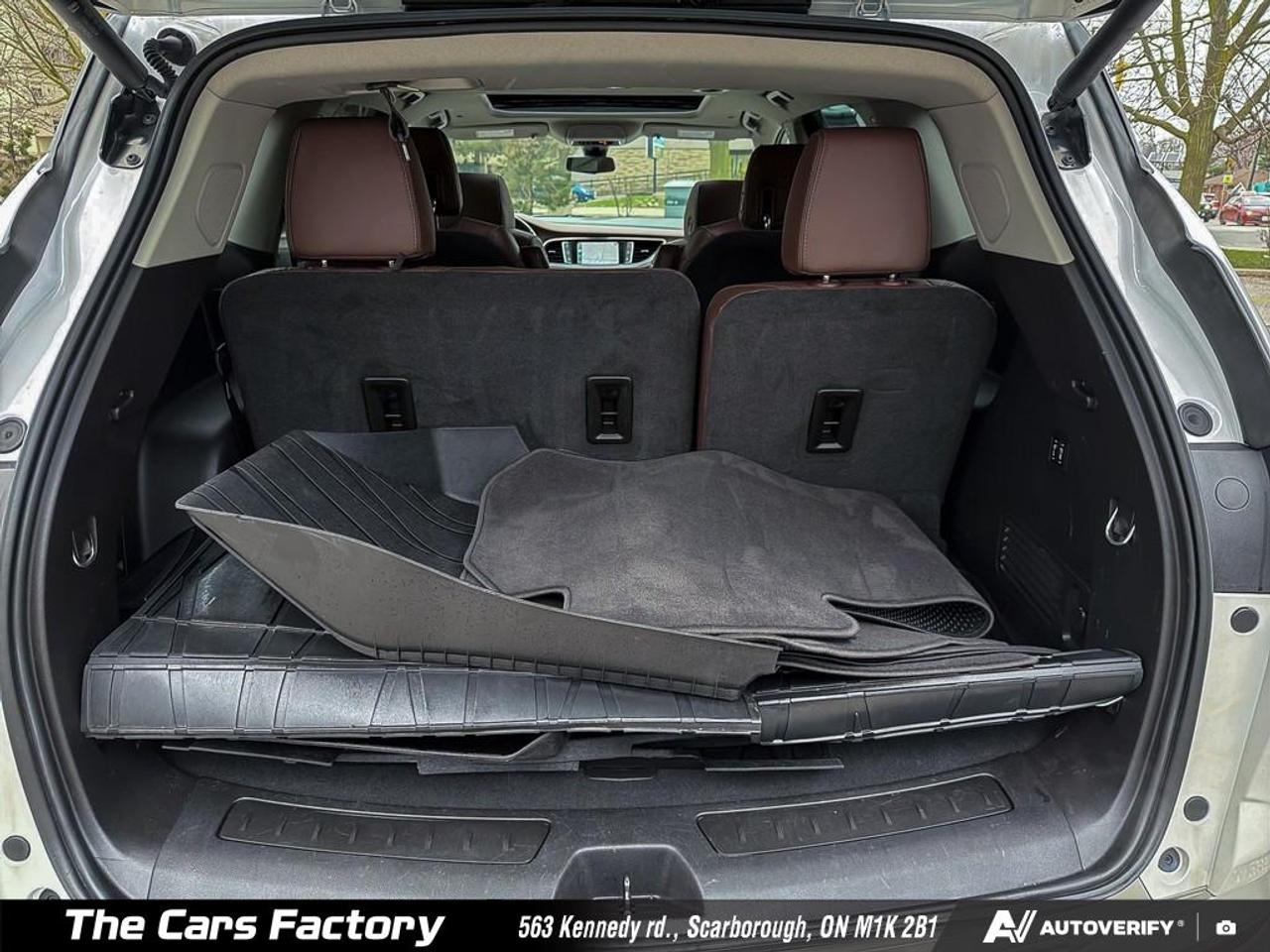 2018 Buick Enclave AWD Avenir  7 Passenger / Carplay / Loaded! Photo