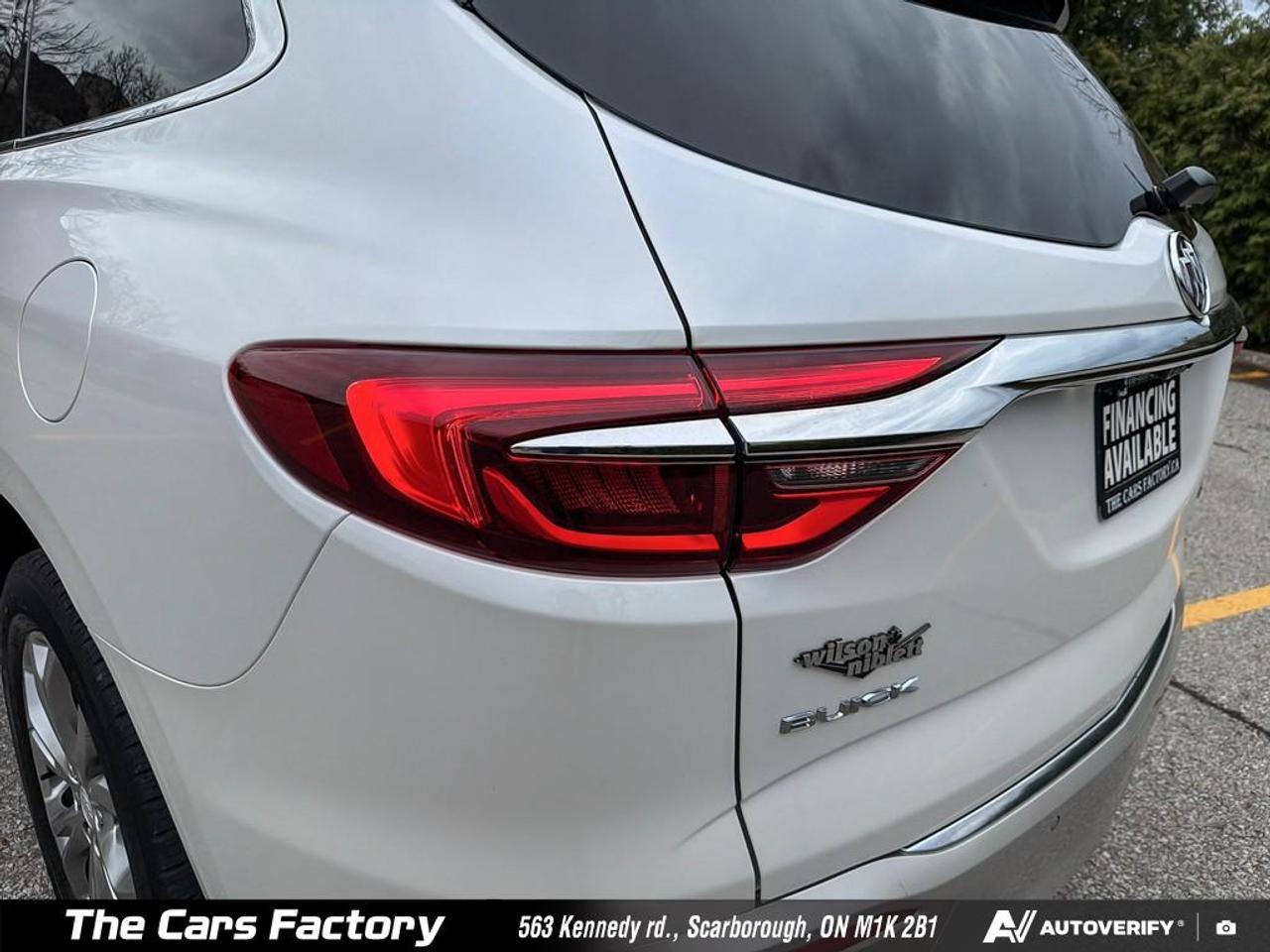2018 Buick Enclave AWD Avenir  7 Passenger / Carplay / Loaded! Photo