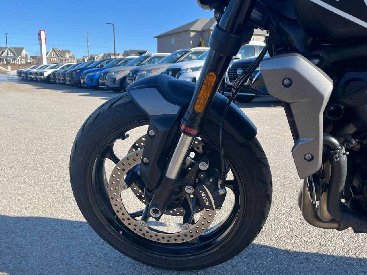 2023 Triumph TRIDENT  Photo2