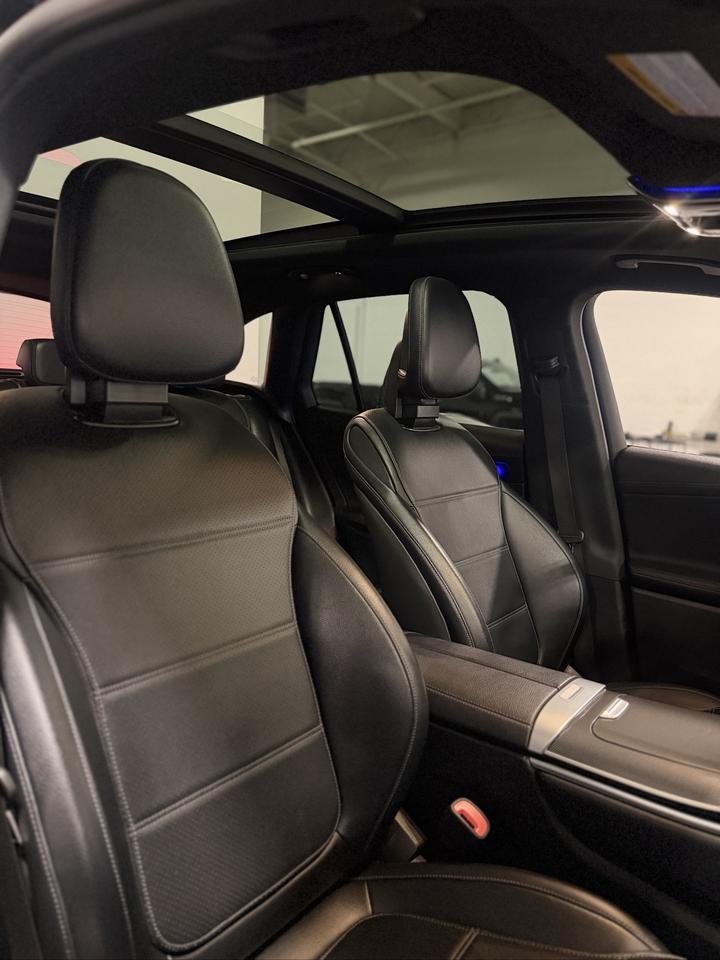 2024 Mercedes-Benz GLC 300 GLC 300 Photo