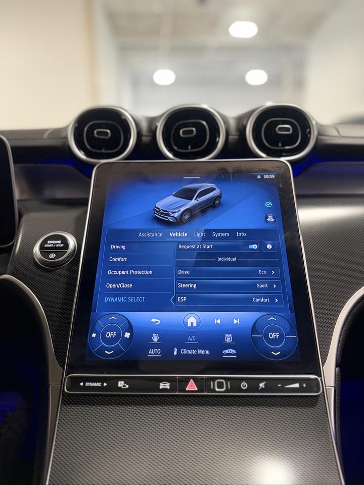 2024 Mercedes-Benz GLC 300 GLC 300 Photo