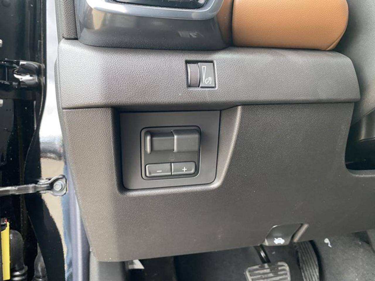 13902546
