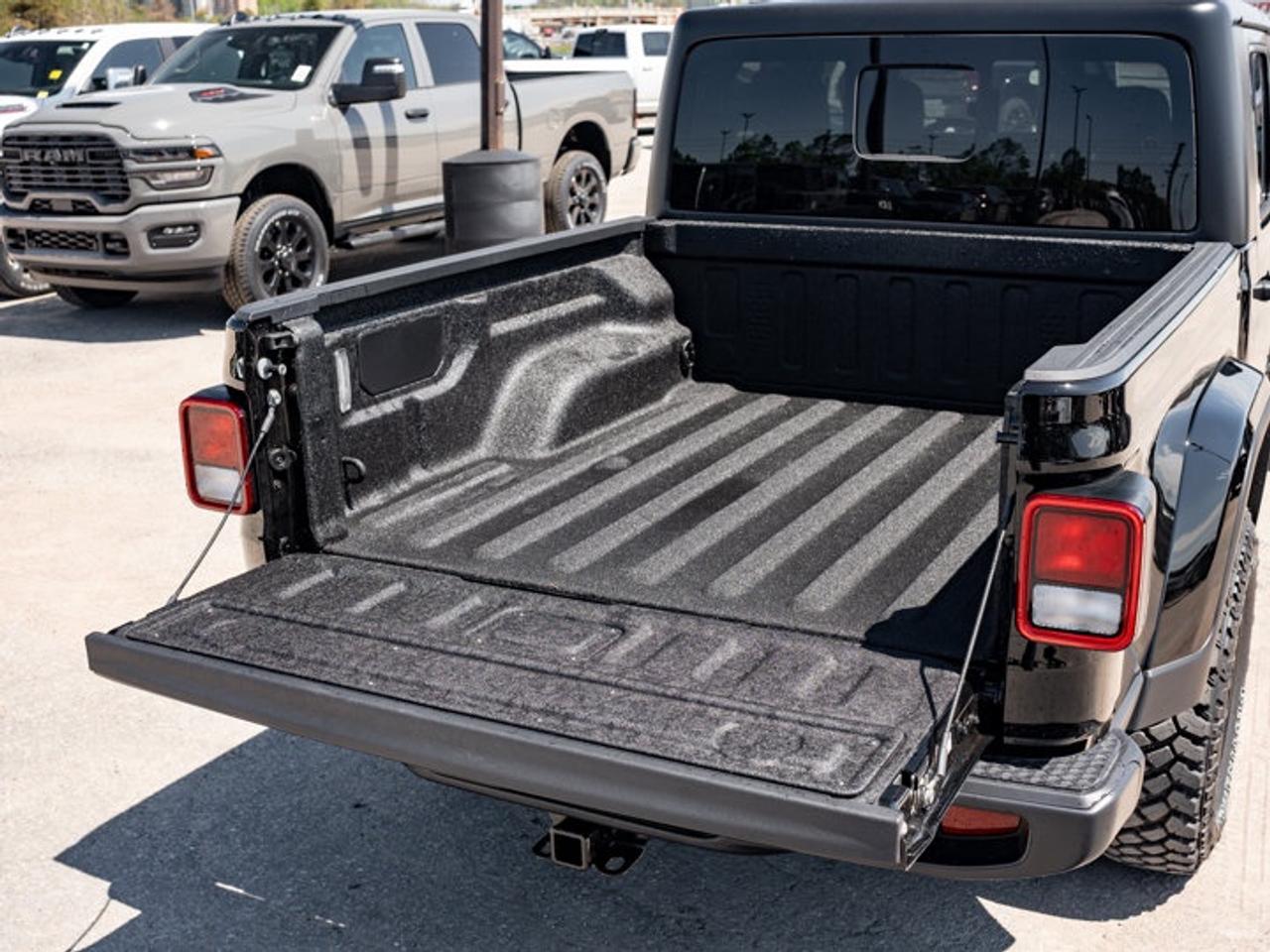 2026 Jeep Gladiator Willys Photo