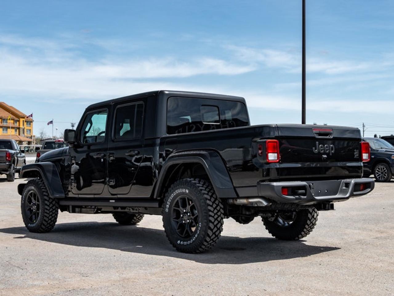 2026 Jeep Gladiator Willys Photo