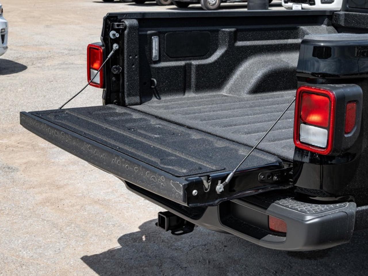 2026 Jeep Gladiator Willys Photo
