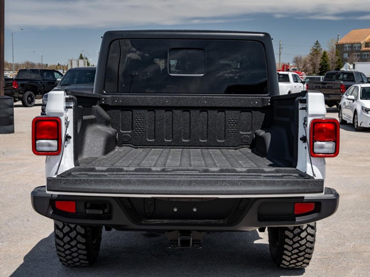 2026 Jeep Gladiator Willys Photo