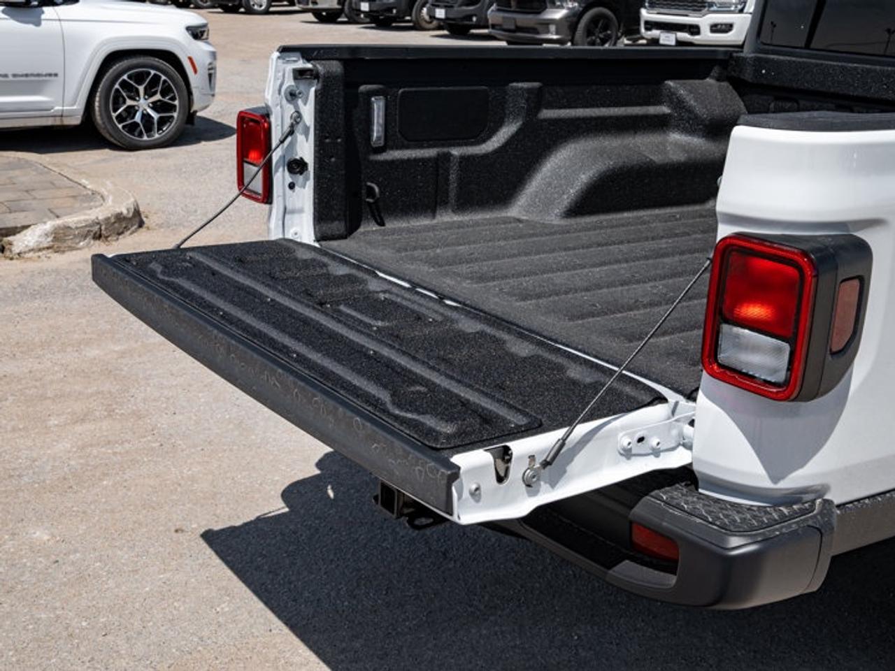 2026 Jeep Gladiator Willys Photo