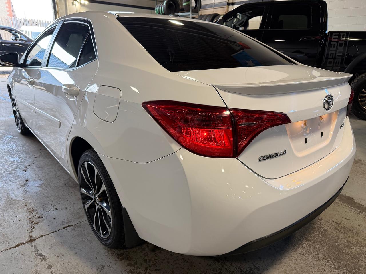 2019 Toyota Corolla XSE | HEATED SEATS | HEATED STEERING| LEATHER Photo