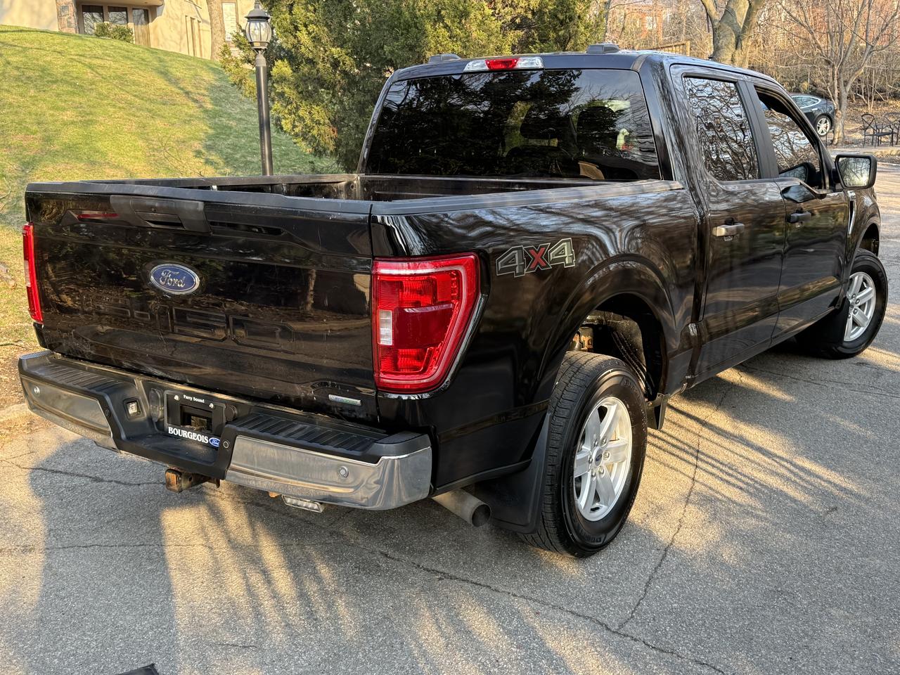 2021 Ford F-150 XLT Photo3
