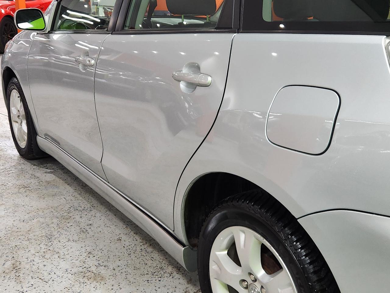 2006 Toyota Matrix XR ONE OWNER NO ACCIDENT SUPER CLEAN ORIGINAL Photo