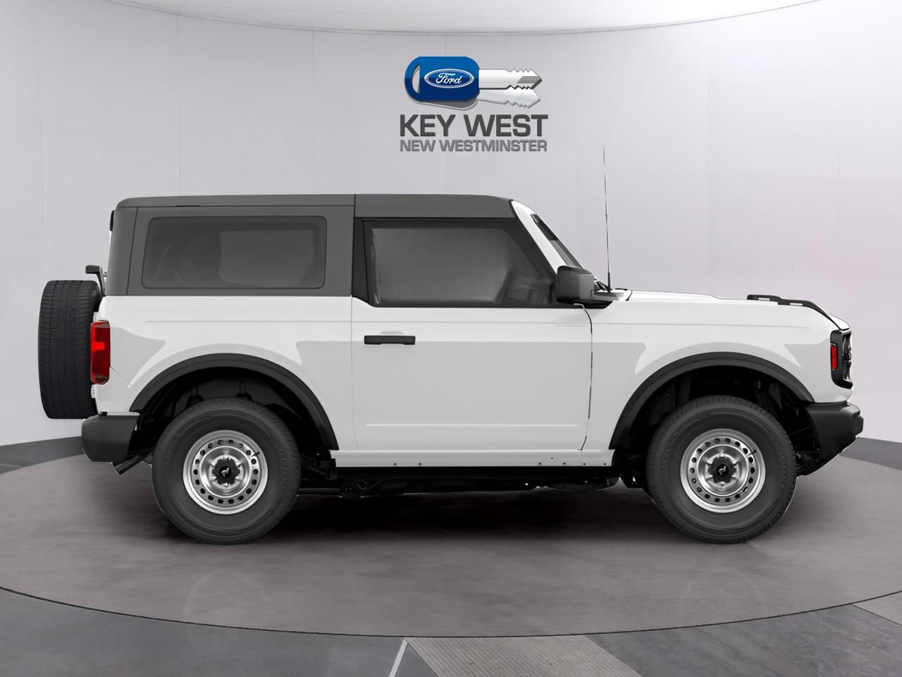 2026 Ford Bronco Base 2 Door 4x4 Photo2