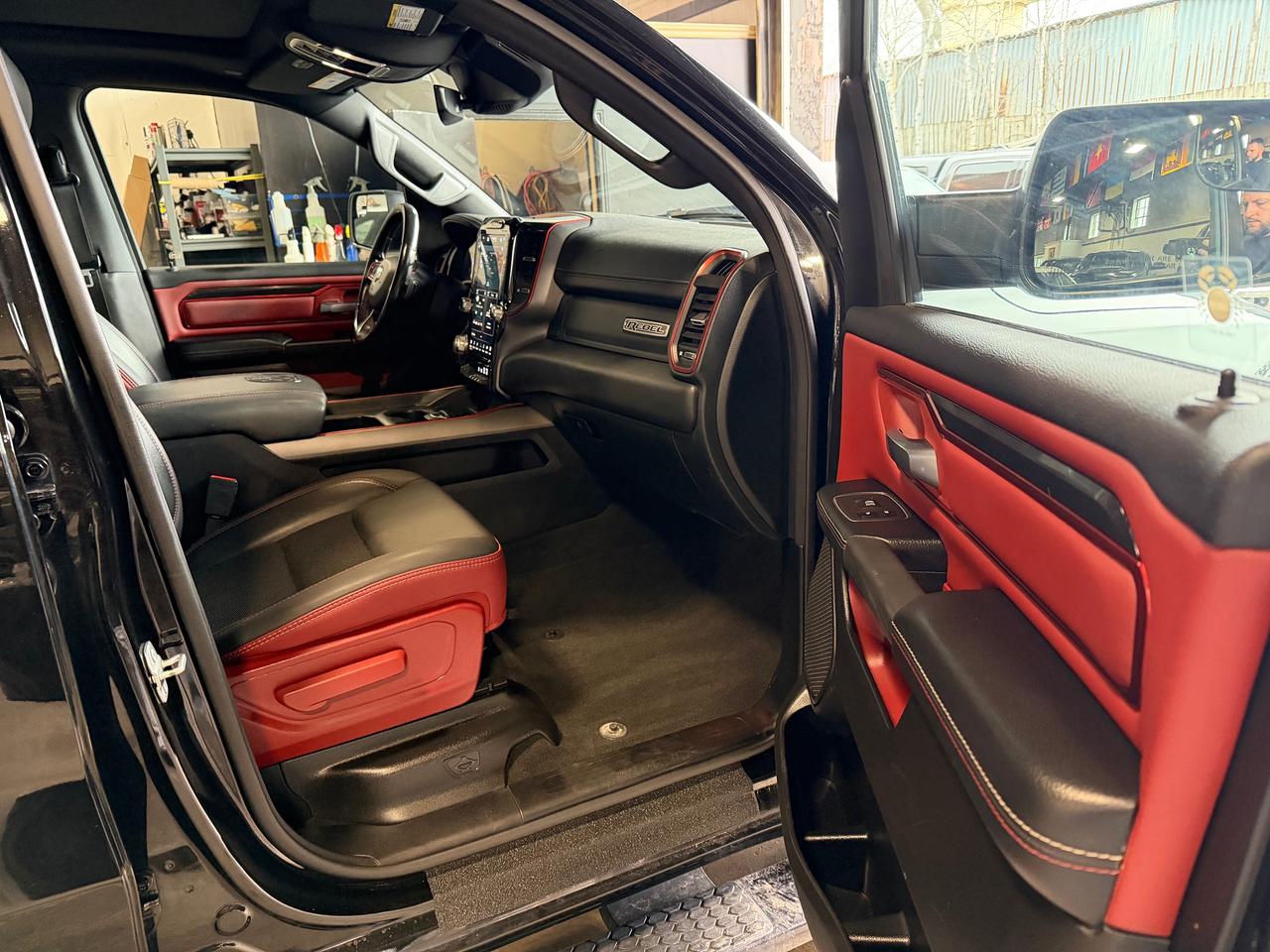 2022 RAM 1500 REBEL ECO DIESEL|CREW CAB|PANO SUNROOF| ALPINE SOU Photo3