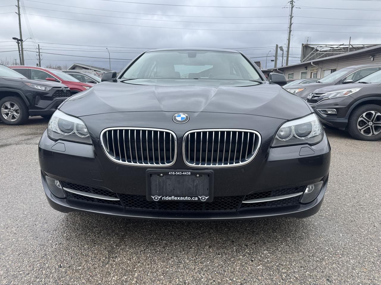 2013 BMW 5 Series 528i xDrive Photo