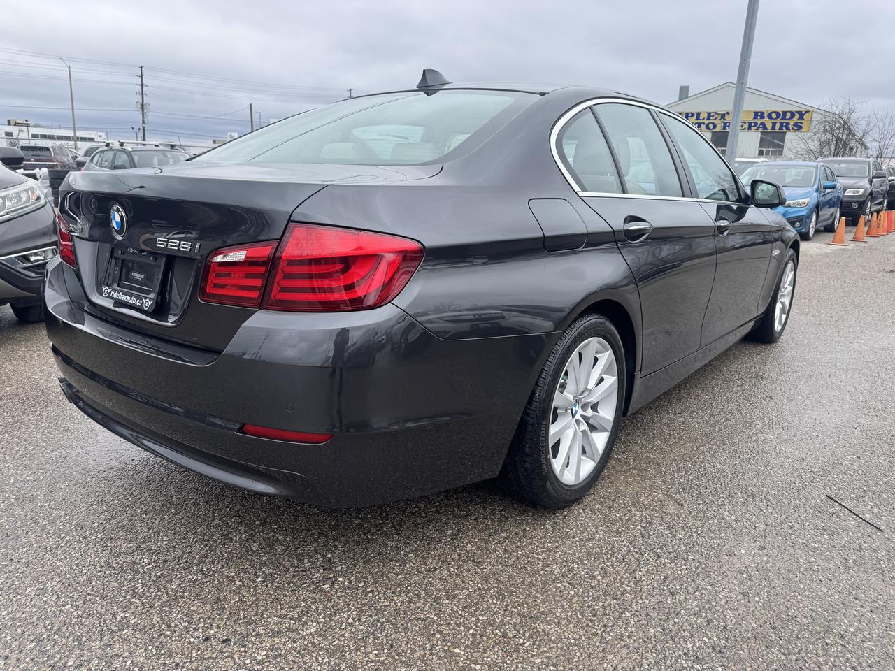 2013 BMW 5 Series 528i xDrive Photo