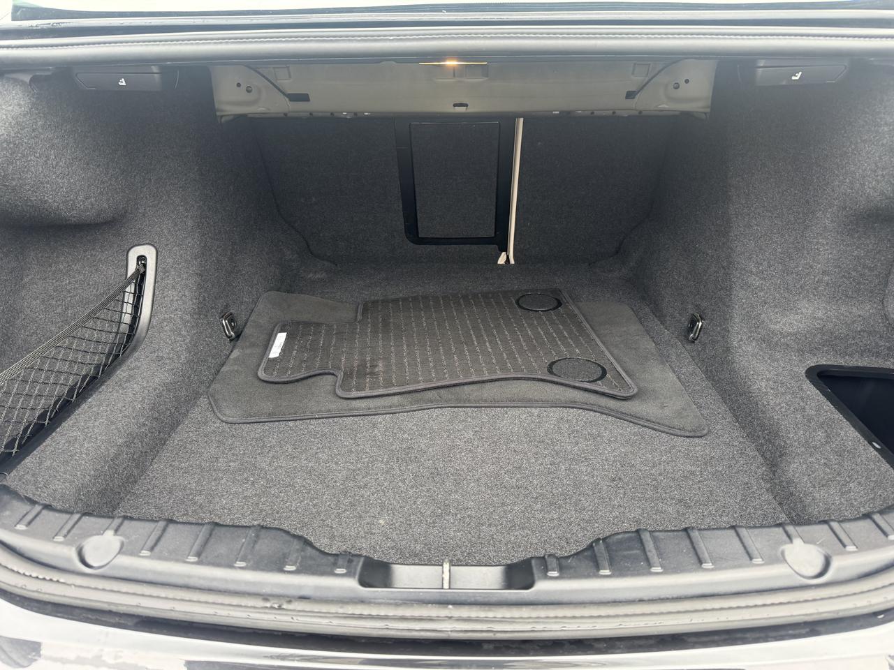 2013 BMW 5 Series 528i xDrive Photo