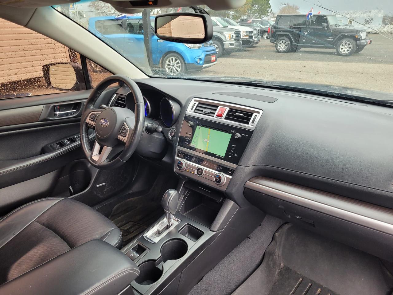 2016 Subaru Legacy 4dr Sdn CVT 3.6R w/Limited & Tech Pkg Photo