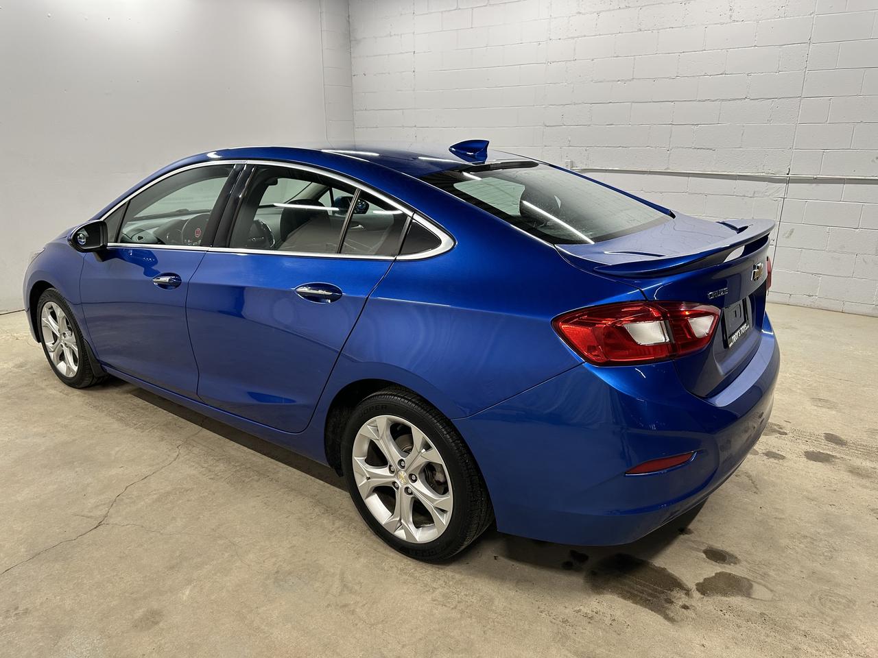 2018 Chevrolet Cruze Premier Photo