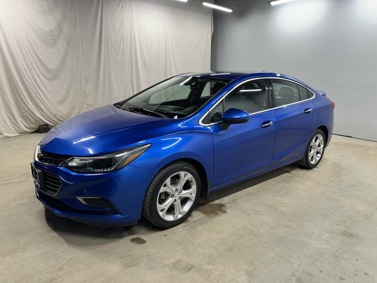 2018 Chevrolet Cruze Premier Photo